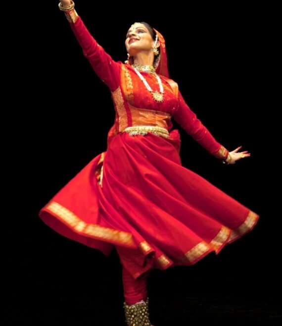 Kathak classes for adults age 30+ near me.